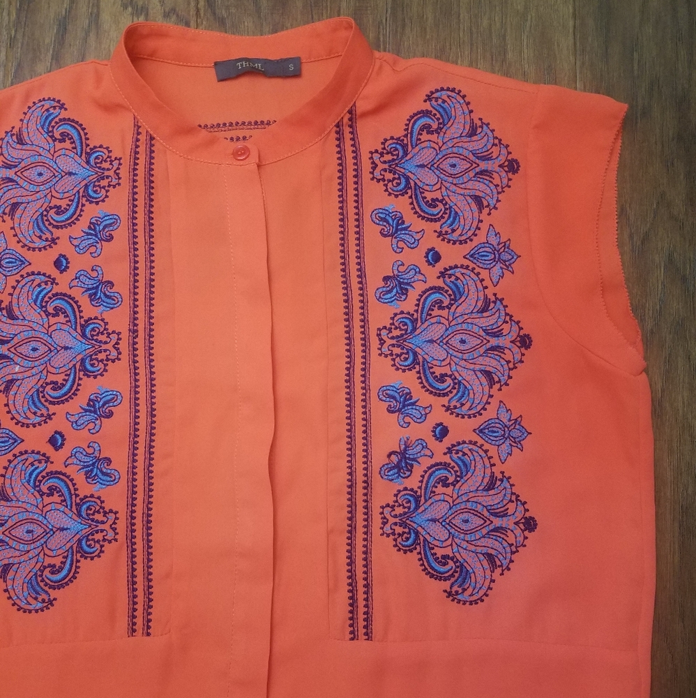 THML Embroidered Top Size Small - Picture 3 of 15